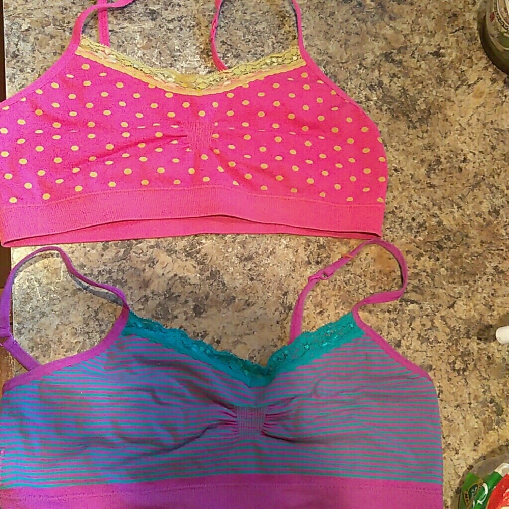 2 traing/sports bras